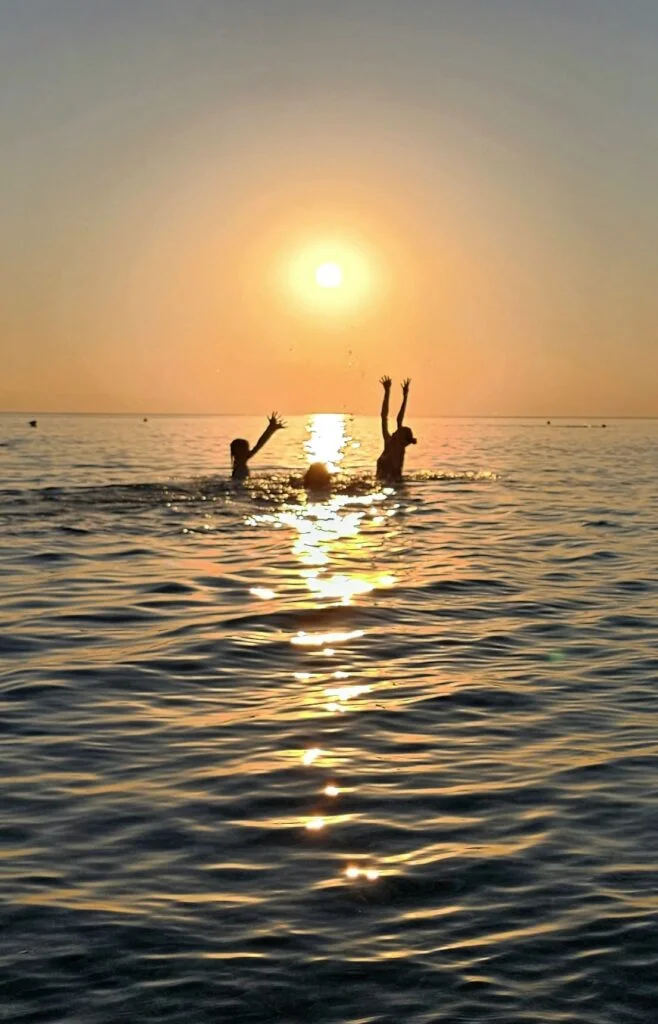 Dialog interior la mare