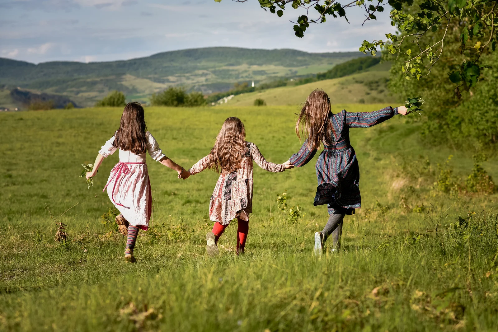 Intră! Poarta e deschisă