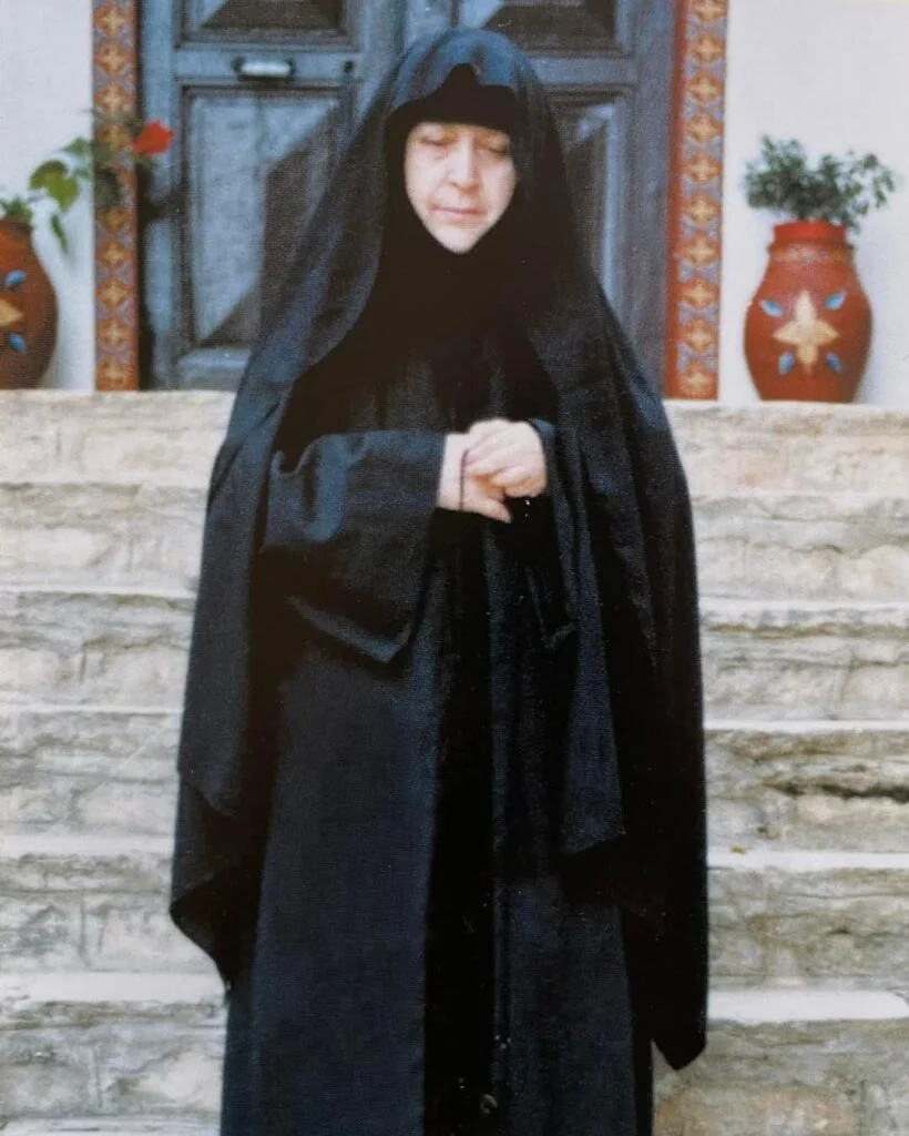 Să ne silim să avem continuu Harul în inimă!