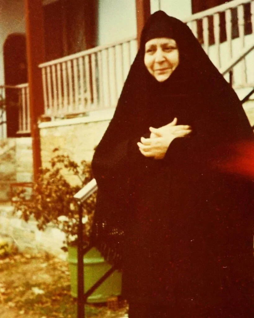 Să dorim mierea Harului dumnezeiesc!