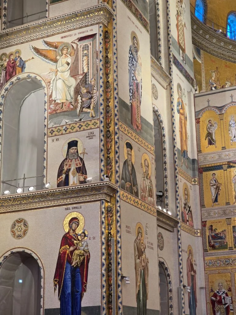 Jurnal de la sfințirea Catedralei Mântuirii Neamului